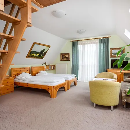 Jan Hotel 3*
